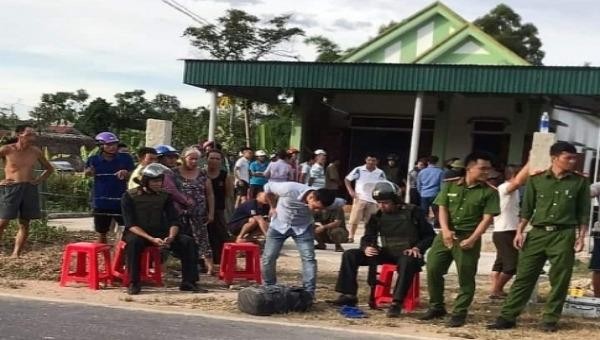 Bắt 2 đối tượng dùng ô tô chở hơn 30kg ma túy đá trên tuyến đường Hồ Chí Minh đoạn đi qua địa bàn huyện Hương Khê (Hà Tĩnh).