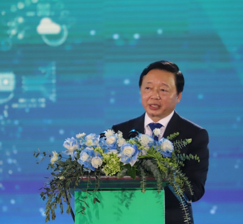 Phó Thủ tướng Chính phủ Trần Hồng Hà dự và phát biểu tại lễ khởi công Khu công nghiệp VSIP Hà Tĩnh. Ảnh: PV