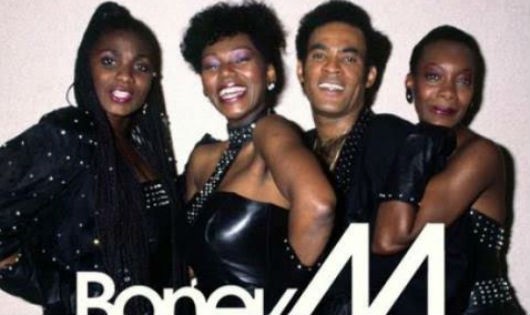 Ban nhạc huyền thoại Boney M sẽ bùng nổ qua những bài hát hit trong suốt 40 năm qua