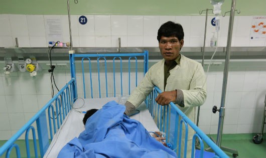 Hồ Văn Hức sau khi đã được phẫu thuật tại Bệnh viện Phụ Sản - Nhi Đà Nẵng 