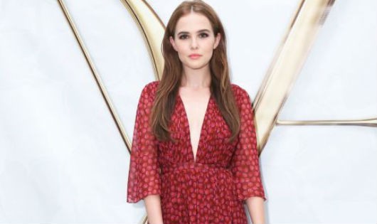 Zoey Deutch – IT Girl của năm 2017