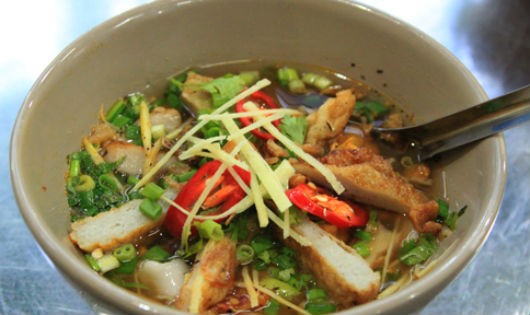 Bánh canh chả cá cua cho ngày đầu tuần