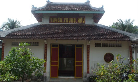 Đền thờ Tuyên Trung hầu