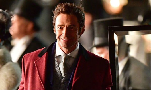 Hugh Jackman từ Người sói trở thành ông bầu xiếc nổi tiếng