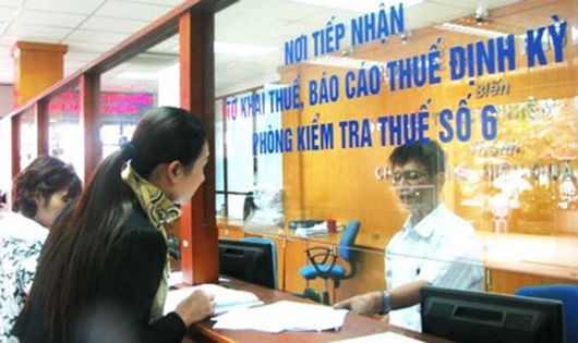 Ảnh minh họa - Tới đây nhiều sắc thuế sẽ tăng gây khó cho người dân