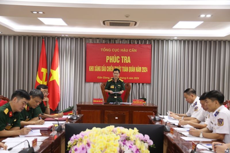 Đại tá Phạm Minh Nhật - Phó Cục trưởng Cục Xăng dầu, Tổng cục Hậu cần kết luận tại buổi làm việc.