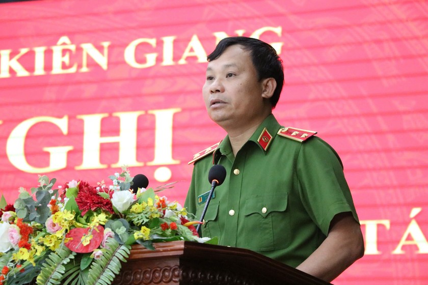 Trung tướng Trần Ngọc Hà - Cục Trưởng Cục Cảnh sát hình sự phát biểu tại hội nghị.