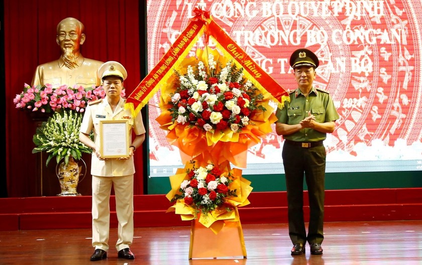 Đại tá Nguyễn Hữu Mạnh được bổ nhiệm làm Giám đốc Công an tỉnh Nam Định