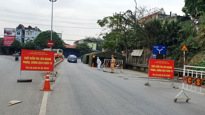 Chốt kiểm dịch tại nút giao Tân Lập (TP Thái Nguyên).