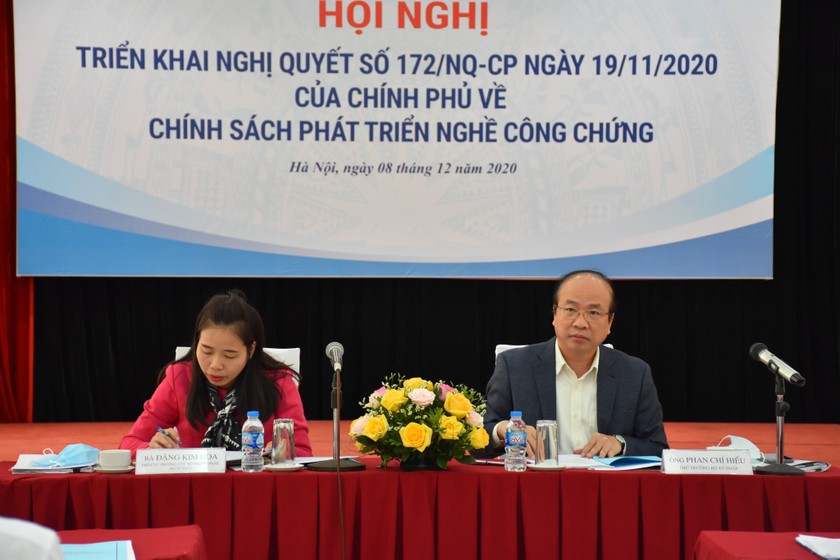Sẽ thí điểm liên thông thủ tục công chứng, đăng ký quyền sử dụng đất và thuế