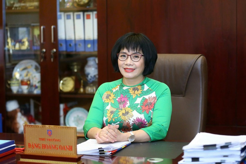 Thứ trưởng Bộ Tư pháp Đặng Hoàng Oanh