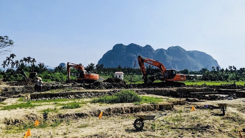 Bãi cọc Cao Quỳ, xã Liên Khê, huyện Thủy Nguyên đang đẩy nhanh tiến độ chuẩn bị Lễ khởi công