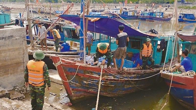 Hải Phòng neo đậu tàu thuyền về nới tránh trú an toàn