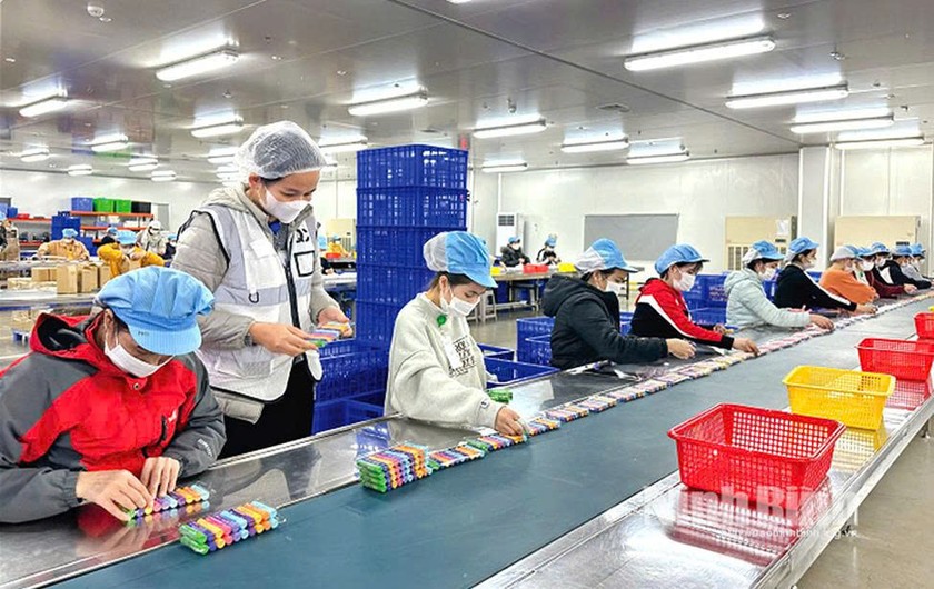 Dây chuyền sản xuất mỹ phẩm của Nhà máy sản xuất mỹ phẩm Global Tone tại Cụm công nghiệp Khánh Thượng (huyện Yên Mô, Ninh Bình). Ảnh: Báo Ninh Bình
