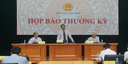 Bộ Công Thương hủy họp báo thường kỳ sau hai vụ bắt công ty đa cấp