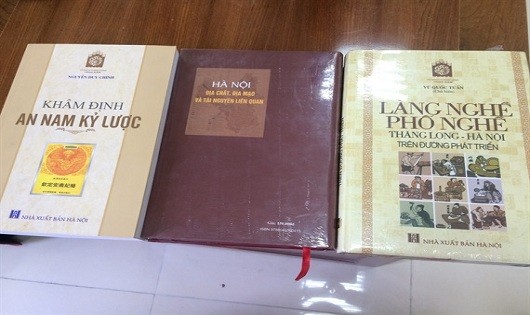 Dự án “Tủ sách Thăng Long ngàn năm văn hiến ” bị “tố” nhiều tiêu cực