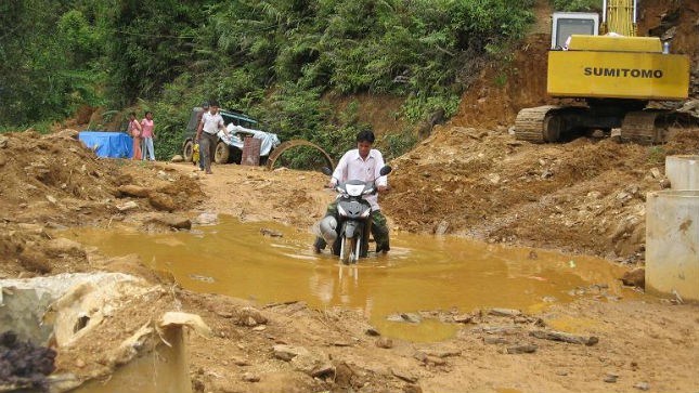 Bãi vàng là chốn các băng cướp dễ bề hoạt động, thanh toán lẫn nhau