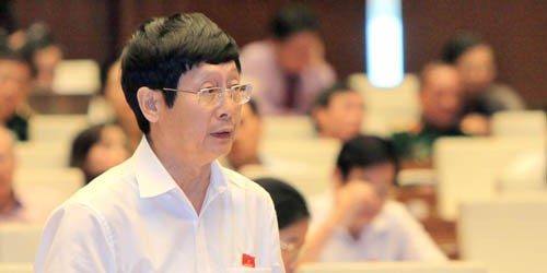 ĐB Đỗ Mạnh Hùng (Thái Nguyên)  trong phiên chất vấn