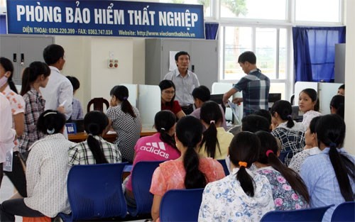 Có được thay đổi hình thức nhận trợ cấp thất nghiệp?