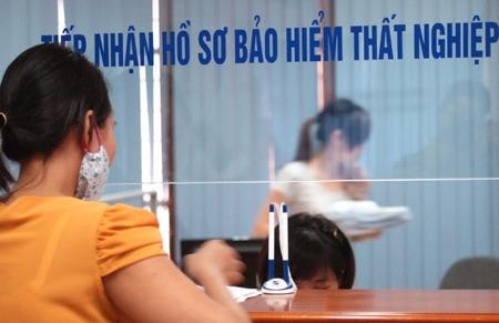 Trợ cấp mất việc làm ít nhất bằng 2 tháng tiền lương