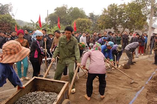 Có được ủy thác quản lý dự án Chương trình 135?