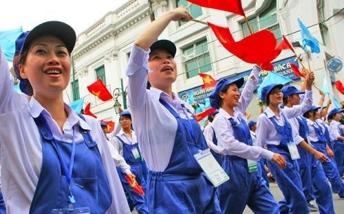 Quy định về điều chuyển công việc và điều chỉnh lương