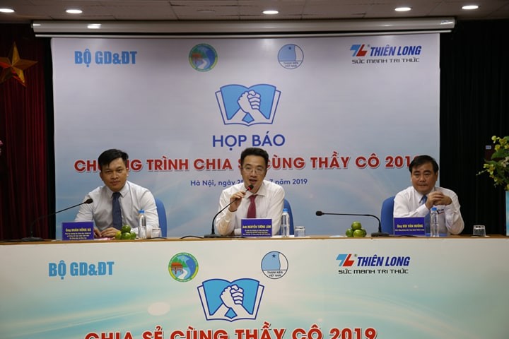  Chương trình “Chia sẻ cùng thầy cô” 2019: Sẽ tuyên dương 63 thầy cô giáo vùng sâu, vùng xa