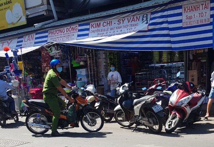 Trưởng Ban quản lý chợ Kim Biên bị đâm chết - Ảnh 1. Trưởng Ban quản lý chợ Kim Biên bị đâm chết - Ảnh 1.