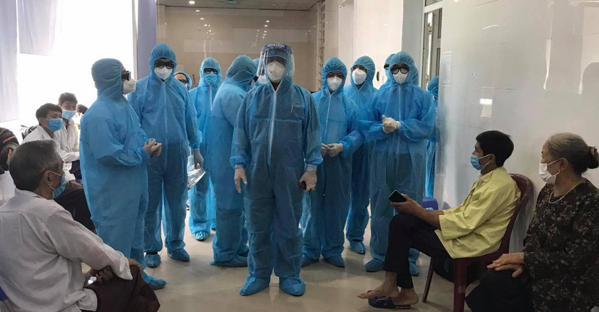 Ngành y tế đang tích cực khoanh vùng dập dịch.