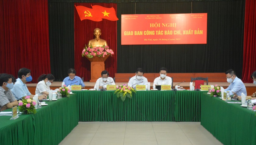 Hội nghị giao ban công tác báo chí, xuất bản.