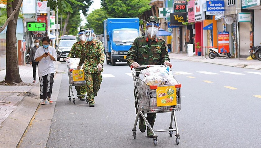 Đi chợ hộ là việc chưa có trong lịch sử.