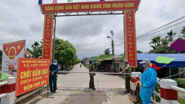  Tuyệt đối không chủ quan, lơ là, tự mãn trước dịch bệnh nhưng phải tập trung đẩy mạnh phát triển kinh tế.