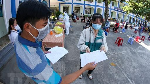 Bao giờ học sinh được trở lại trường vẫn là câu hỏi chưa có câu trả lời.