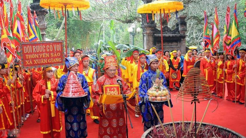 Hoàn thiện chính sách, khuôn khổ pháp lý về văn hóa