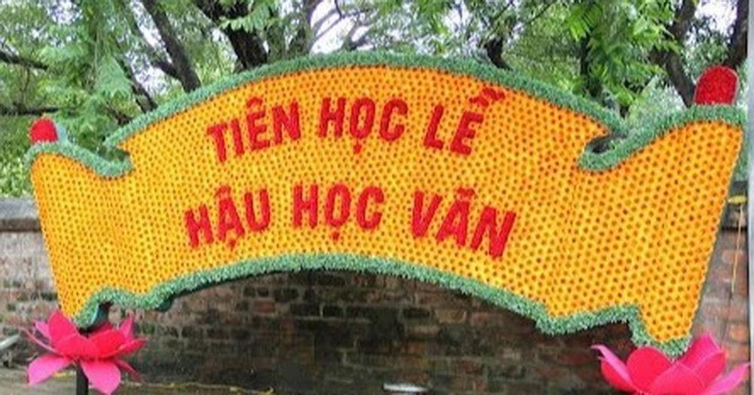 Tục ngữ “Tiên học lễ, hậu học văn” thuộc về giá trị văn hóa của dân tộc.