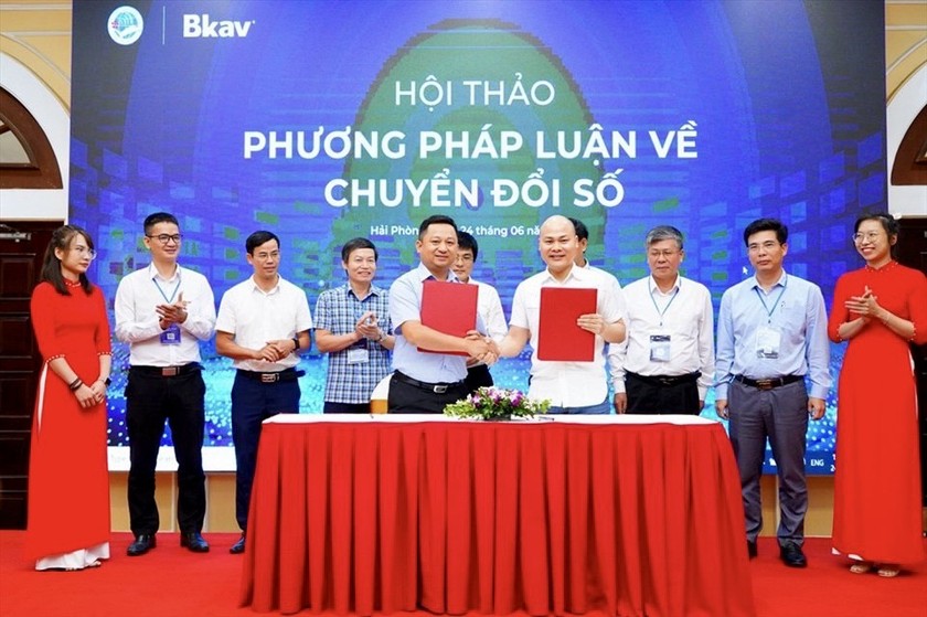 Sở Thông tin và Truyền thông và Tập đoàn BKAV ký kết biên bản ghi nhớ nhằm hỗ trợ Hải Phòng thực hiện các mục tiêu chuyển đổi số.