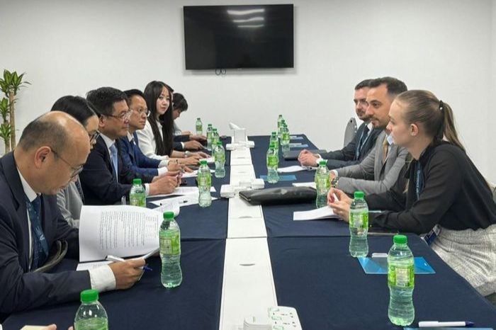 Bộ trưởng Nguyễn Hồng Diên đã có buổi tiếp ông Bogdan Bogdanov, Bộ trưởng Bộ Kinh tế và Công nghiệp Bulgaria. Ảnh: Bộ Công Thương 