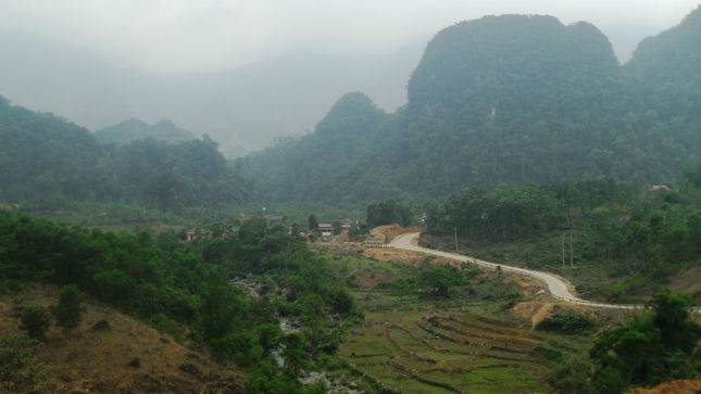 Đường vào “thung lũng tiên”