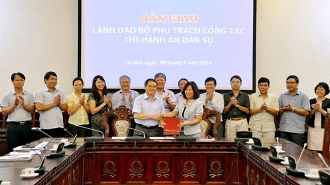 Bộ Tư pháp: Bàn giao phụ trách công tác giữa các Thứ trưởng