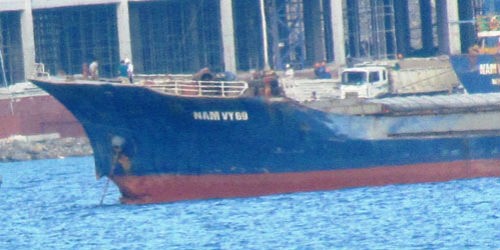 Tàu Nam Vỹ 69 bị hỏng phần đầu sau vụ va chạm