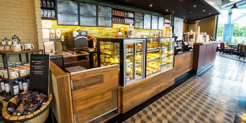 Starbucks vắng vẻ sau vài tháng khai trương