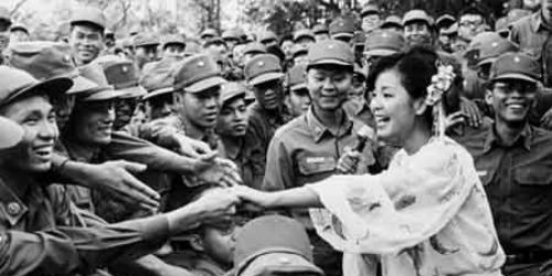 “Ca sĩ số 1 châu Á” Đặng Lệ Quân - Điệp viên bất đắc dĩ