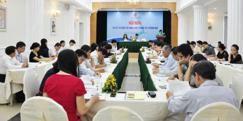 Khuyến khích cộng đồng doanh nghiệp sử dụng trọng tài thương mại. Trong ảnh: Hội nghị tổng kết 4 năm thực hiện Luật Trọng tài thương mại