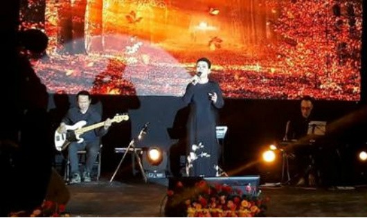 Khánh Ly: “Tôi vẫn hát sai nhạc Trịnh 50 năm qua“