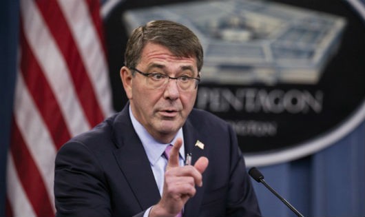 Bộ trưởng Quốc phòng Mỹ Ashton Carter