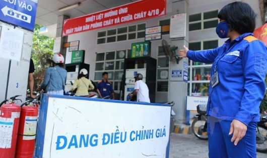 Cửa hàng xăng dầu trực thuộc Petrolimex chuẩn bị điều chỉnh giá