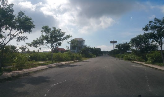 Bị tạm dừng triển khai, các hạng mục công trình của dự án Metropolital  bị xuống cấp nghiêm trọng