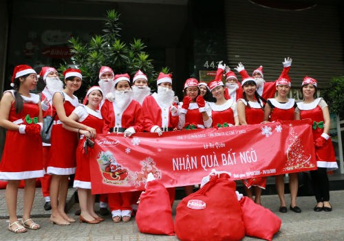 Quà tặng bất ngờ từ ông già Noel Bibica