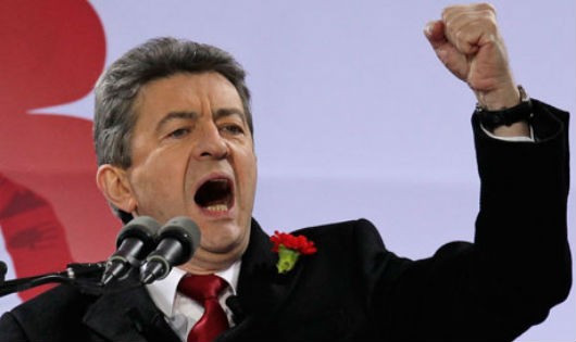 Ứng cử viên đại diện cho phe cực tả Jean-Luc Melenchon bất ngờ vươn lên vị trí thứ 3