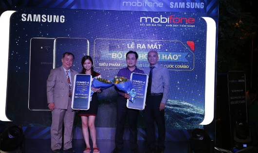 Mobifone chính thức ra mắt "Bộ đôi hoàn hảo"